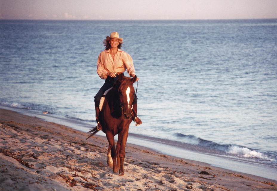 Linda Evans on horseback